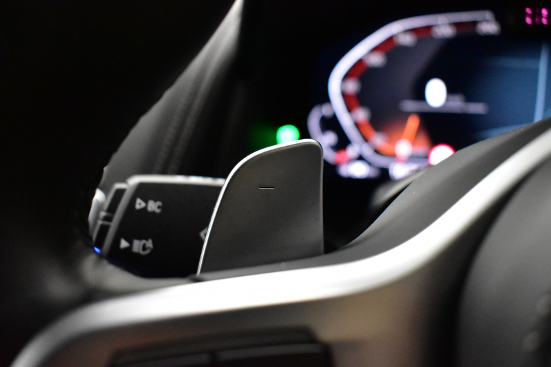 BMW 8シリーズ 840i ｸﾞﾗﾝｸｰﾍﾟ Mｽﾎﾟｰﾂ ﾊﾟﾉﾗﾏｶﾞﾗｽｻﾝﾙｰﾌ ﾚｰｻﾞｰLED ACC HUD  全席ﾋｰﾀｰ付茶＆黒革 前席ﾍﾞﾝﾁﾚｰｼｮﾝ ﾊｰﾏﾝｶｰﾄﾞﾝ ｲﾝﾃﾘｾｰﾌ ﾗｲﾌﾞｺｯｸﾋﾟｯﾄ ｼﾞｪｽﾁｬｰC対応ﾀｯﾁﾊﾟﾈﾙﾅﾋﾞ3Dﾋﾞｭｰ 2年保証