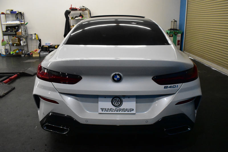 BMW 8シリーズ 840i ｸﾞﾗﾝｸｰﾍﾟ Mｽﾎﾟｰﾂ ﾊﾟﾉﾗﾏｶﾞﾗｽｻﾝﾙｰﾌ ﾚｰｻﾞｰLED ACC HUD  全席ﾋｰﾀｰ付茶＆黒革 前席ﾍﾞﾝﾁﾚｰｼｮﾝ ﾊｰﾏﾝｶｰﾄﾞﾝ ｲﾝﾃﾘｾｰﾌ ﾗｲﾌﾞｺｯｸﾋﾟｯﾄ ｼﾞｪｽﾁｬｰC対応ﾀｯﾁﾊﾟﾈﾙﾅﾋﾞ3Dﾋﾞｭｰ 2年保証