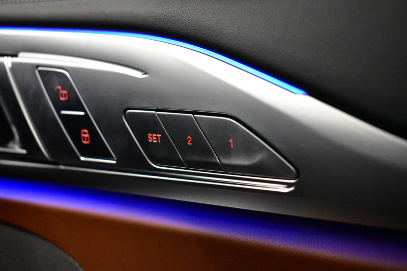 BMW 8シリーズ 840i ｸﾞﾗﾝｸｰﾍﾟ Mｽﾎﾟｰﾂ ﾊﾟﾉﾗﾏｶﾞﾗｽｻﾝﾙｰﾌ ﾚｰｻﾞｰLED ACC HUD  全席ﾋｰﾀｰ付茶＆黒革 前席ﾍﾞﾝﾁﾚｰｼｮﾝ ﾊｰﾏﾝｶｰﾄﾞﾝ ｲﾝﾃﾘｾｰﾌ ﾗｲﾌﾞｺｯｸﾋﾟｯﾄ ｼﾞｪｽﾁｬｰC対応ﾀｯﾁﾊﾟﾈﾙﾅﾋﾞ3Dﾋﾞｭｰ 2年保証