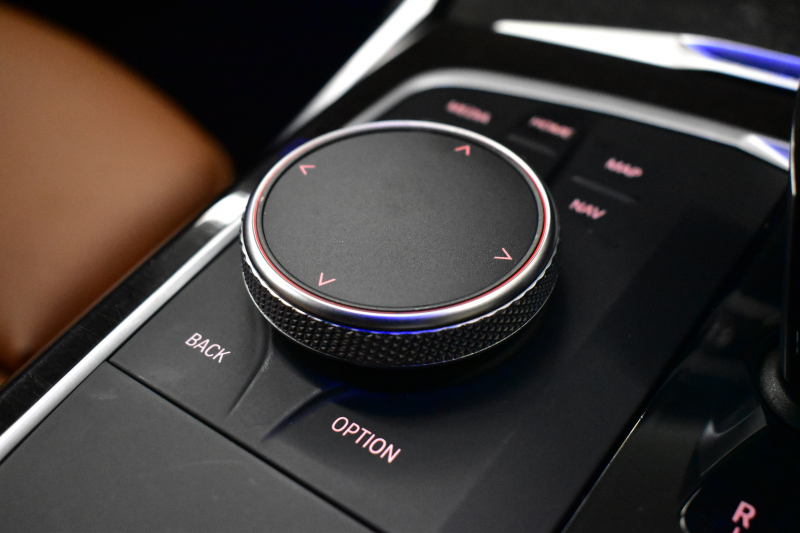 BMW 3シリーズ 320d Xﾄﾞﾗｲﾌﾞ ﾂｰﾘﾝｸﾞ Mｽﾎﾟｰﾂ 4WD ﾊｲﾗｲﾝ＆ｺﾝﾌｫｰﾄP ﾌﾙｾｸﾞTV 19AW Pｱｼｽﾄﾌﾟﾗｽ 3Dﾋﾞｭｰ全周囲ｶﾒﾗ ﾋｰﾀｰ付ｺﾆｬｯｸ革 BMWﾗｲﾌﾞｺｯｸﾋﾟｯﾄ ｱｯﾌﾟﾙｶｰﾌﾟﾚｲ  ACC LEDﾍｯﾄﾞﾗｲﾄ 車線変更&逸脱&歩行者警告 2年保証