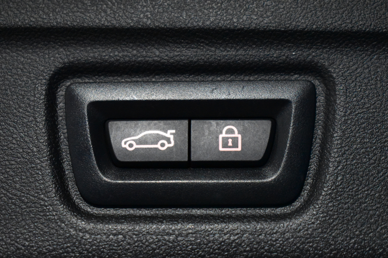 BMW 3シリーズ 320d Xﾄﾞﾗｲﾌﾞ ﾂｰﾘﾝｸﾞ Mｽﾎﾟｰﾂ 4WD ﾊｲﾗｲﾝ＆ｺﾝﾌｫｰﾄP ﾌﾙｾｸﾞTV 19AW Pｱｼｽﾄﾌﾟﾗｽ 3Dﾋﾞｭｰ全周囲ｶﾒﾗ ﾋｰﾀｰ付ｺﾆｬｯｸ革 BMWﾗｲﾌﾞｺｯｸﾋﾟｯﾄ ｱｯﾌﾟﾙｶｰﾌﾟﾚｲ  ACC LEDﾍｯﾄﾞﾗｲﾄ 車線変更&逸脱&歩行者警告 2年保証