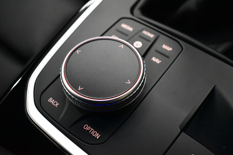 BMW Mシリーズ M4ｸｰﾍﾟ 6速MT 後輪駆動FR車 ﾋｰﾀｰ付黒革Mｽﾎﾟｰﾂｼｰﾄ ﾚｰｻﾞｰLEDﾍｯﾄﾞﾗｲﾄ HUD Mｽﾎﾟｰﾂﾃﾞﾌ Mｺﾝﾊﾟｳﾝﾄﾞﾌﾞﾚｰｷ 可変Mｻｽ ﾗｲﾌﾞｺｯｸﾋﾟｯﾄ全周囲ｶﾒﾗ LCW Apple Car Play ﾌﾙｾｸﾞ 19&20AW 2年保証