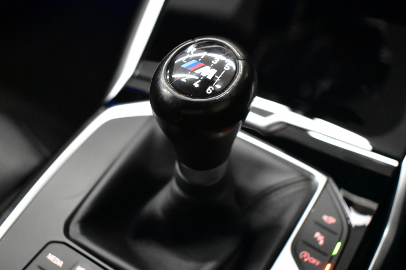 BMW Mシリーズ M4ｸｰﾍﾟ 6速MT 後輪駆動FR車 ﾋｰﾀｰ付黒革Mｽﾎﾟｰﾂｼｰﾄ ﾚｰｻﾞｰLEDﾍｯﾄﾞﾗｲﾄ HUD Mｽﾎﾟｰﾂﾃﾞﾌ Mｺﾝﾊﾟｳﾝﾄﾞﾌﾞﾚｰｷ 可変Mｻｽ ﾗｲﾌﾞｺｯｸﾋﾟｯﾄ全周囲ｶﾒﾗ LCW Apple Car Play ﾌﾙｾｸﾞ 19&20AW 2年保証