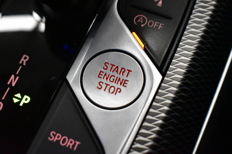 BMW 4シリーズ 420iｸｰﾍﾟ Mｽﾎﾟｰﾂ ｲﾉﾍﾞｰｼｮﾝ＆ｺﾝﾌｫｰﾄP  ﾚｰｻﾞｰLEDﾍｯﾄﾞﾗｲﾄ ﾋｰﾀｰ付赤革 全周囲ｶﾒﾗ ｵﾌﾟｼｮﾝ19AW 追従ACC LCW ﾗｲﾌﾞｺｯｸﾋﾟｯﾄ液晶ﾒｰﾀｰ ﾀｯﾁﾊﾟﾈﾙHDDﾅﾋﾞ Apple Car Play 電動ﾄﾗﾝｸ 車線逸脱&歩行者警告 衝突軽減B 2年保証