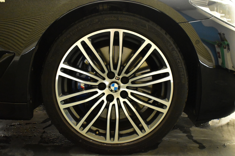 BMW 5シリーズ 540i Xﾄﾞﾗｲﾌﾞ Mｽﾎﾟｰﾂ 4WD ｺﾝﾌｫｰﾄ&ﾊｲﾗｲﾝP 前席ﾏｯｻｰｼﾞ＆ﾍﾞﾝﾁﾚｰｼｮﾝ 全席ﾋｰﾀｰ付黒革 可変ｻｽ Mｽﾎﾟｰﾂﾌﾞﾚｰｷ LEDﾍｯﾄﾞﾗｲﾄ 液晶ﾒｰﾀｰ ACC HUD LCW ｿﾌﾄｸﾛｰｽﾞﾄﾞｱ  ﾀｯﾁﾊﾟﾈﾙﾅﾋﾞ全周囲ｶﾒﾗ 3Dﾋﾞｭｰ ﾌﾙｾｸﾞ 電動ﾄﾗﾝｸ 2年保証