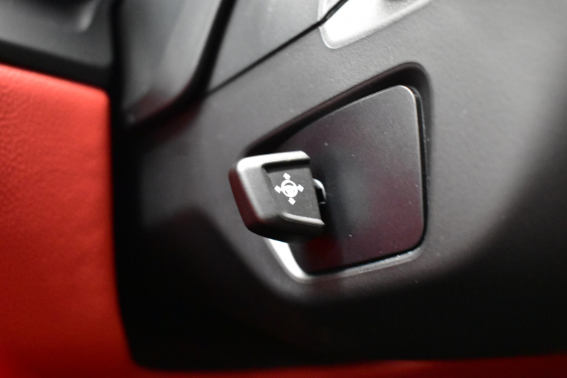 BMW 8シリーズ 840d Xﾄﾞﾗｲﾌﾞ ｸﾞﾗﾝｸｰﾍﾟ Mｽﾎﾟｰﾂ 4WD MﾃｸﾆｯｸｽﾎﾟｰﾂP ﾊﾟﾉﾗﾏｶﾞﾗｽｻﾝﾙｰﾌ ﾚｰｻﾞｰLED ACC HUD 全席ﾋｰﾀｰ付赤＆黒革 前席ﾍﾞﾝﾁﾚｰｼｮﾝ 20AW ﾊｰﾏﾝｶｰﾄﾞﾝ ｲﾝﾃﾘｾｰﾌ ﾗｲﾌﾞｺｯｸﾋﾟｯﾄ ｼﾞｪｽﾁｬｰC対応ﾀｯﾁﾊﾟﾈﾙﾅﾋﾞ3Dﾋﾞｭｰ 2年保証