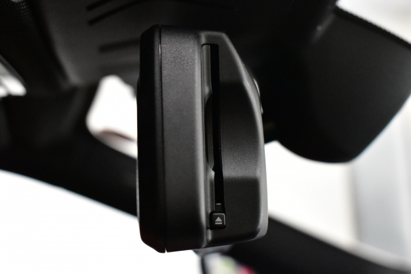 BMW 8シリーズ 840d Xﾄﾞﾗｲﾌﾞ ｸﾞﾗﾝｸｰﾍﾟ Mｽﾎﾟｰﾂ 4WD MﾃｸﾆｯｸｽﾎﾟｰﾂP ﾊﾟﾉﾗﾏｶﾞﾗｽｻﾝﾙｰﾌ ﾚｰｻﾞｰLED ACC HUD 全席ﾋｰﾀｰ付赤＆黒革 前席ﾍﾞﾝﾁﾚｰｼｮﾝ 20AW ﾊｰﾏﾝｶｰﾄﾞﾝ ｲﾝﾃﾘｾｰﾌ ﾗｲﾌﾞｺｯｸﾋﾟｯﾄ ｼﾞｪｽﾁｬｰC対応ﾀｯﾁﾊﾟﾈﾙﾅﾋﾞ3Dﾋﾞｭｰ 2年保証