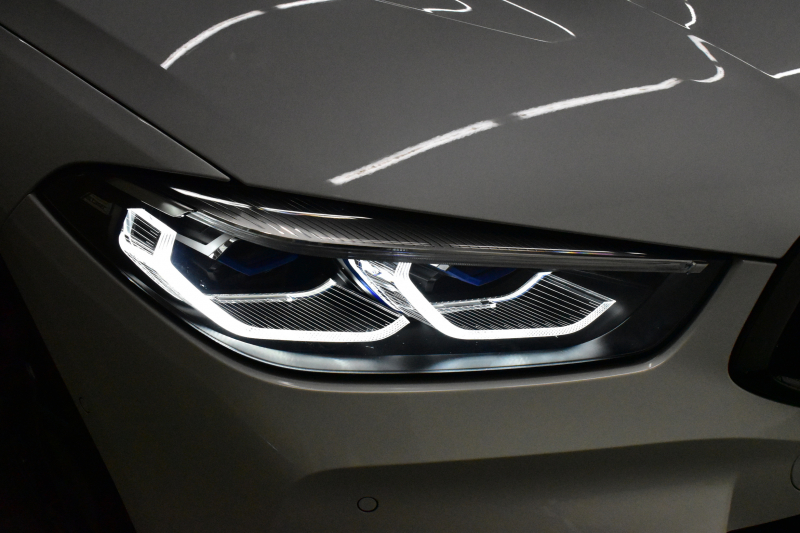 BMW 8シリーズ 840d Xﾄﾞﾗｲﾌﾞ ｸﾞﾗﾝｸｰﾍﾟ Mｽﾎﾟｰﾂ 4WD MﾃｸﾆｯｸｽﾎﾟｰﾂP ﾊﾟﾉﾗﾏｶﾞﾗｽｻﾝﾙｰﾌ ﾚｰｻﾞｰLED ACC HUD 全席ﾋｰﾀｰ付赤＆黒革 前席ﾍﾞﾝﾁﾚｰｼｮﾝ 20AW ﾊｰﾏﾝｶｰﾄﾞﾝ ｲﾝﾃﾘｾｰﾌ ﾗｲﾌﾞｺｯｸﾋﾟｯﾄ ｼﾞｪｽﾁｬｰC対応ﾀｯﾁﾊﾟﾈﾙﾅﾋﾞ3Dﾋﾞｭｰ 2年保証