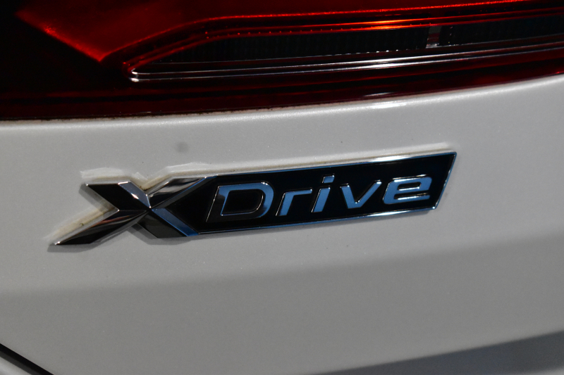 BMW 8シリーズ 840d Xﾄﾞﾗｲﾌﾞ ｸﾞﾗﾝｸｰﾍﾟ Mｽﾎﾟｰﾂ 4WD MﾃｸﾆｯｸｽﾎﾟｰﾂP ﾊﾟﾉﾗﾏｶﾞﾗｽｻﾝﾙｰﾌ ﾚｰｻﾞｰLED ACC HUD 全席ﾋｰﾀｰ付赤＆黒革 前席ﾍﾞﾝﾁﾚｰｼｮﾝ 20AW ﾊｰﾏﾝｶｰﾄﾞﾝ ｲﾝﾃﾘｾｰﾌ ﾗｲﾌﾞｺｯｸﾋﾟｯﾄ ｼﾞｪｽﾁｬｰC対応ﾀｯﾁﾊﾟﾈﾙﾅﾋﾞ3Dﾋﾞｭｰ 2年保証