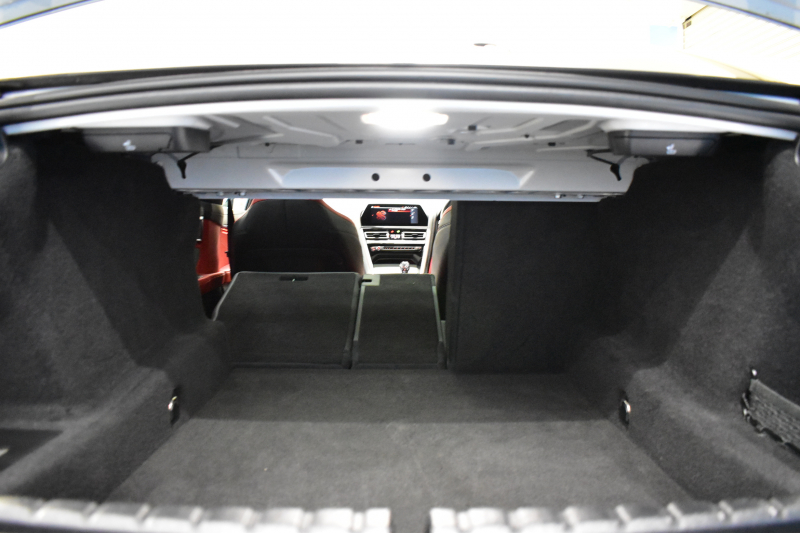 BMW 8シリーズ 840d Xﾄﾞﾗｲﾌﾞ ｸﾞﾗﾝｸｰﾍﾟ Mｽﾎﾟｰﾂ 4WD MﾃｸﾆｯｸｽﾎﾟｰﾂP ﾊﾟﾉﾗﾏｶﾞﾗｽｻﾝﾙｰﾌ ﾚｰｻﾞｰLED ACC HUD 全席ﾋｰﾀｰ付赤＆黒革 前席ﾍﾞﾝﾁﾚｰｼｮﾝ 20AW ﾊｰﾏﾝｶｰﾄﾞﾝ ｲﾝﾃﾘｾｰﾌ ﾗｲﾌﾞｺｯｸﾋﾟｯﾄ ｼﾞｪｽﾁｬｰC対応ﾀｯﾁﾊﾟﾈﾙﾅﾋﾞ3Dﾋﾞｭｰ 2年保証