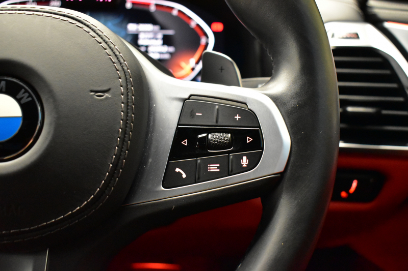 BMW 8シリーズ 840d Xﾄﾞﾗｲﾌﾞ ｸﾞﾗﾝｸｰﾍﾟ Mｽﾎﾟｰﾂ 4WD MﾃｸﾆｯｸｽﾎﾟｰﾂP ﾊﾟﾉﾗﾏｶﾞﾗｽｻﾝﾙｰﾌ ﾚｰｻﾞｰLED ACC HUD 全席ﾋｰﾀｰ付赤＆黒革 前席ﾍﾞﾝﾁﾚｰｼｮﾝ 20AW ﾊｰﾏﾝｶｰﾄﾞﾝ ｲﾝﾃﾘｾｰﾌ ﾗｲﾌﾞｺｯｸﾋﾟｯﾄ ｼﾞｪｽﾁｬｰC対応ﾀｯﾁﾊﾟﾈﾙﾅﾋﾞ3Dﾋﾞｭｰ 2年保証