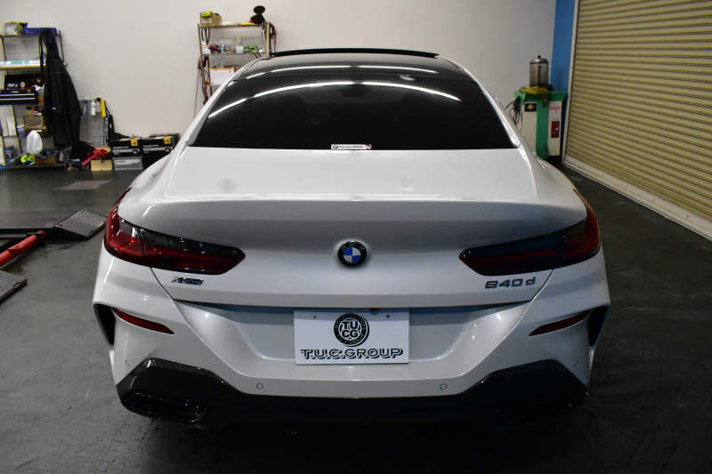 BMW 8シリーズ 840d Xﾄﾞﾗｲﾌﾞ ｸﾞﾗﾝｸｰﾍﾟ Mｽﾎﾟｰﾂ 4WD MﾃｸﾆｯｸｽﾎﾟｰﾂP ﾊﾟﾉﾗﾏｶﾞﾗｽｻﾝﾙｰﾌ ﾚｰｻﾞｰLED ACC HUD 全席ﾋｰﾀｰ付赤＆黒革 前席ﾍﾞﾝﾁﾚｰｼｮﾝ 20AW ﾊｰﾏﾝｶｰﾄﾞﾝ ｲﾝﾃﾘｾｰﾌ ﾗｲﾌﾞｺｯｸﾋﾟｯﾄ ｼﾞｪｽﾁｬｰC対応ﾀｯﾁﾊﾟﾈﾙﾅﾋﾞ3Dﾋﾞｭｰ 2年保証