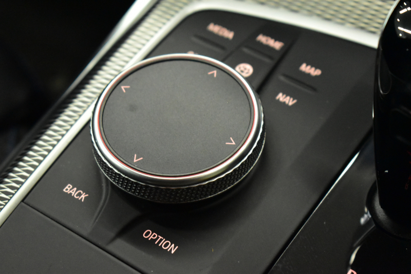 BMW 3シリーズ M340i Xﾄﾞﾗｲﾌﾞ ｲﾉﾍﾞｰｼｮﾝP ﾋｰﾀｰ付ﾌﾞﾗｯｸﾚｻﾞｰMｽﾎﾟｰﾂｼｰﾄ 3DﾃﾞｻﾞｲﾝFﾘｯﾌﾟ 全周囲ｶﾒﾗ ACC HUD ﾚｰｻﾞｰLEDﾗｲﾄ 可変Mｻｽ 19AW ｼﾞｪｽﾁｬｰC付ﾀｯﾁﾊﾟﾈﾙﾅﾋﾞﾊｰﾏﾝｶｰﾄﾞﾝ 車線変更警告 電動ﾄﾗﾝｸ 2年保証