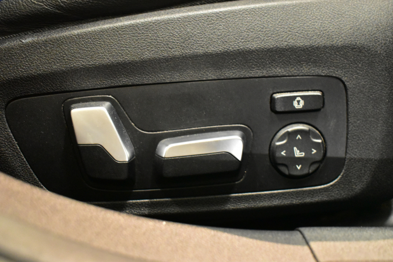 BMW 3シリーズ M340i Xﾄﾞﾗｲﾌﾞ ｲﾉﾍﾞｰｼｮﾝP ﾋｰﾀｰ付ﾌﾞﾗｯｸﾚｻﾞｰMｽﾎﾟｰﾂｼｰﾄ 3DﾃﾞｻﾞｲﾝFﾘｯﾌﾟ 全周囲ｶﾒﾗ ACC HUD ﾚｰｻﾞｰLEDﾗｲﾄ 可変Mｻｽ 19AW ｼﾞｪｽﾁｬｰC付ﾀｯﾁﾊﾟﾈﾙﾅﾋﾞﾊｰﾏﾝｶｰﾄﾞﾝ 車線変更警告 電動ﾄﾗﾝｸ 2年保証