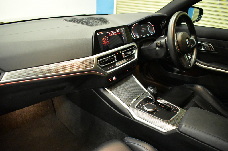 BMW 3シリーズ M340i Xﾄﾞﾗｲﾌﾞ ｲﾉﾍﾞｰｼｮﾝP ﾋｰﾀｰ付ﾌﾞﾗｯｸﾚｻﾞｰMｽﾎﾟｰﾂｼｰﾄ 3DﾃﾞｻﾞｲﾝFﾘｯﾌﾟ 全周囲ｶﾒﾗ ACC HUD ﾚｰｻﾞｰLEDﾗｲﾄ 可変Mｻｽ 19AW ｼﾞｪｽﾁｬｰC付ﾀｯﾁﾊﾟﾈﾙﾅﾋﾞﾊｰﾏﾝｶｰﾄﾞﾝ 車線変更警告 電動ﾄﾗﾝｸ 2年保証