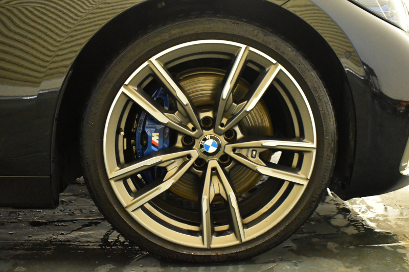 BMW 4シリーズ M440i xDriveｶﾌﾞﾘｵﾚ ｺﾝﾌｫｰﾄP ﾋｰﾀｰ付赤革 4WD 全周囲ｶﾒﾗ ｴｱｶﾗｰ ﾚｰｻﾞｰLEDﾍｯﾄﾞﾗｲﾄ HUD Mｽﾎﾟｰﾂﾃﾞﾌ&ﾌﾞﾚｰｷ 可変Mｻｽ ﾗｲﾌﾞｺｯｸﾋﾟｯﾄﾀｯﾁﾊﾟﾈﾙﾅﾋﾞ LCW Apple Car Play ﾌﾙｾｸﾞ harman/kardon 19AW 2年保証