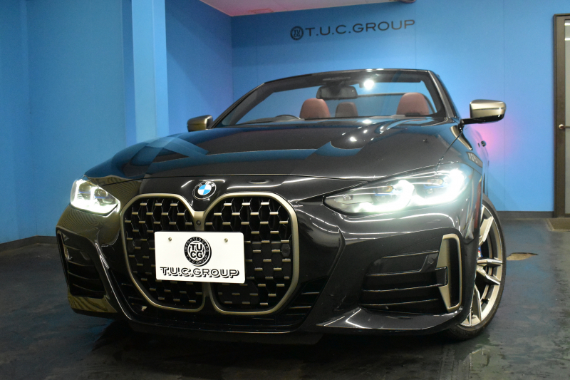 BMW 4シリーズ M440i xDriveｶﾌﾞﾘｵﾚ ｺﾝﾌｫｰﾄP ﾋｰﾀｰ付赤革 4WD 全周囲ｶﾒﾗ ｴｱｶﾗｰ ﾚｰｻﾞｰLEDﾍｯﾄﾞﾗｲﾄ HUD Mｽﾎﾟｰﾂﾃﾞﾌ&ﾌﾞﾚｰｷ 可変Mｻｽ ﾗｲﾌﾞｺｯｸﾋﾟｯﾄﾀｯﾁﾊﾟﾈﾙﾅﾋﾞ LCW Apple Car Play ﾌﾙｾｸﾞ harman/kardon 19AW 2年保証