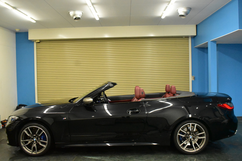 BMW 4シリーズ M440i xDriveｶﾌﾞﾘｵﾚ ｺﾝﾌｫｰﾄP ﾋｰﾀｰ付赤革 4WD 全周囲ｶﾒﾗ ｴｱｶﾗｰ ﾚｰｻﾞｰLEDﾍｯﾄﾞﾗｲﾄ HUD Mｽﾎﾟｰﾂﾃﾞﾌ&ﾌﾞﾚｰｷ 可変Mｻｽ ﾗｲﾌﾞｺｯｸﾋﾟｯﾄﾀｯﾁﾊﾟﾈﾙﾅﾋﾞ LCW Apple Car Play ﾌﾙｾｸﾞ harman/kardon 19AW 2年保証