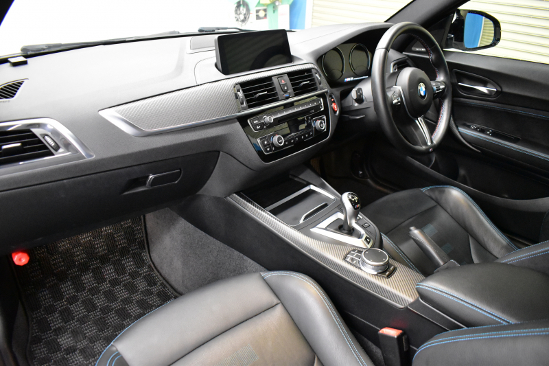 BMW Mシリーズ M2 ｺﾝﾍﾟﾃｨｼｮﾝ MDCT 7速DCT LCI後期  ﾊｰﾏﾝｶｰﾄﾞﾝ 専用410馬力ｴﾝｼﾞﾝ LEDﾍｯﾄﾞﾗｲﾄ&ﾃｰﾙ ﾋｰﾀｰ付黒革 ﾀｯﾁﾊﾟﾈﾙHDDﾅﾋﾞBｶﾒﾗ 19AW 衝突軽減ﾌﾞﾚｰｷ 車線逸脱＆歩行者警告  Mｼｰﾄﾍﾞﾙﾄ 2年保証