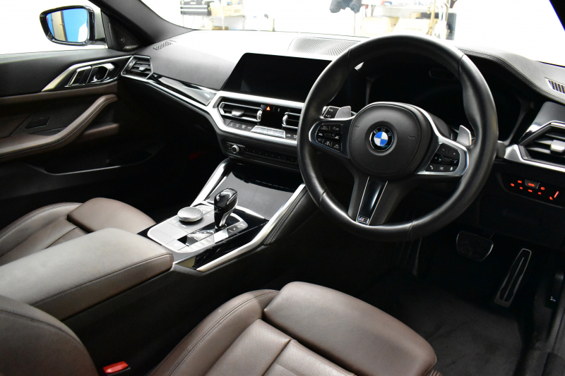 BMW 4シリーズ M440i xDriveｸｰﾍ ｲﾉﾍﾞｰｼｮﾝ&ｺﾝﾌｫｰﾄP  ﾋｰﾀｰ&ﾍﾞﾝﾁﾚｰｼｮﾝ付ﾓｶﾌﾞﾗｳﾝ革 ﾚｰｻﾞｰLEDﾍｯﾄﾞﾗｲﾄ ACC HUD Mｽﾎﾟｰﾂﾃﾞﾌ&ﾌﾞﾚｰｷ 可変Mｻｽ ﾗｲﾌﾞｺｯｸﾋﾟｯﾄ全周囲ｶﾒﾗ Pｱｼｽﾄ LCW Apple Car Play ﾌﾙｾｸﾞ harman/kardon 19AW 2年保証