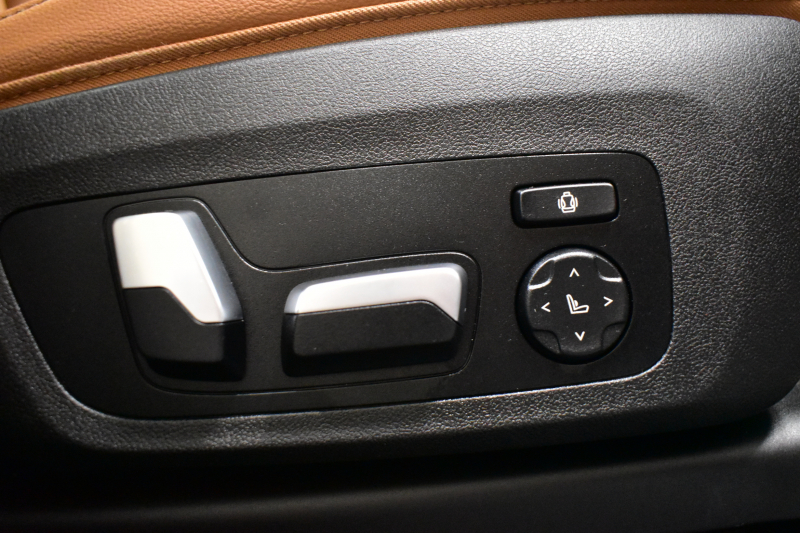 BMW X4 Xﾄﾞﾗｲﾌﾞ30i Mｽﾎﾟｰﾂ 全席ﾋｰﾀｰ付ｺﾆｬｯｸﾚｻﾞｰ ﾊﾟﾉﾗﾏｻﾝﾙｰﾌ BMWﾗｲﾌﾞｺｯｸﾋﾟｯﾄ ﾀｯﾁﾊﾟﾈﾙﾅﾋﾞApple Car Play 360度ｶﾒﾗ3DﾋﾞｭｰTV ﾜｲﾔﾚｽ充電 LEDﾍｯﾄﾞﾗｲﾄ&ﾃｰﾙ ACC HUD LCW 電動Rｹﾞｰﾄ 19AW ｳｯﾄﾞｲﾝﾃﾘｱﾄﾘﾑ  2年保証