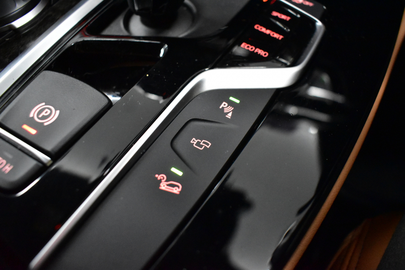 BMW X4 Xﾄﾞﾗｲﾌﾞ30i Mｽﾎﾟｰﾂ 全席ﾋｰﾀｰ付ｺﾆｬｯｸﾚｻﾞｰ ﾊﾟﾉﾗﾏｻﾝﾙｰﾌ BMWﾗｲﾌﾞｺｯｸﾋﾟｯﾄ ﾀｯﾁﾊﾟﾈﾙﾅﾋﾞApple Car Play 360度ｶﾒﾗ3DﾋﾞｭｰTV ﾜｲﾔﾚｽ充電 LEDﾍｯﾄﾞﾗｲﾄ&ﾃｰﾙ ACC HUD LCW 電動Rｹﾞｰﾄ 19AW ｳｯﾄﾞｲﾝﾃﾘｱﾄﾘﾑ  2年保証