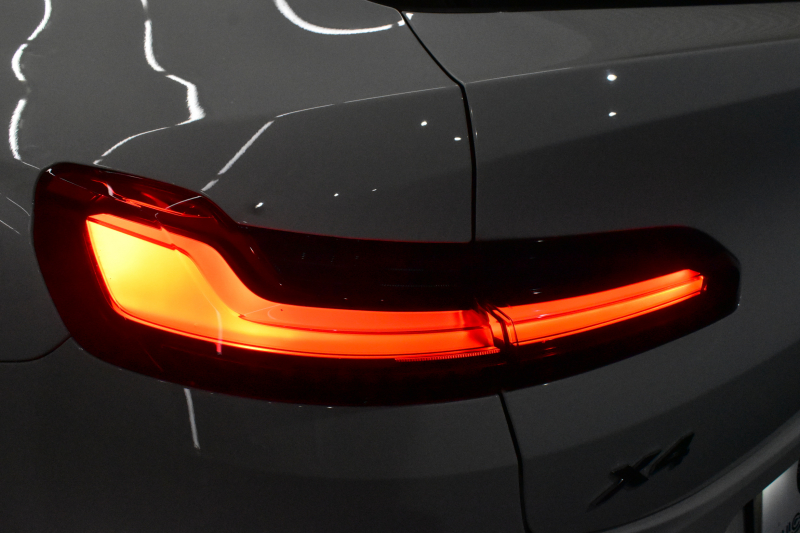 BMW X4 Xﾄﾞﾗｲﾌﾞ30i Mｽﾎﾟｰﾂ 全席ﾋｰﾀｰ付ｺﾆｬｯｸﾚｻﾞｰ ﾊﾟﾉﾗﾏｻﾝﾙｰﾌ BMWﾗｲﾌﾞｺｯｸﾋﾟｯﾄ ﾀｯﾁﾊﾟﾈﾙﾅﾋﾞApple Car Play 360度ｶﾒﾗ3DﾋﾞｭｰTV ﾜｲﾔﾚｽ充電 LEDﾍｯﾄﾞﾗｲﾄ&ﾃｰﾙ ACC HUD LCW 電動Rｹﾞｰﾄ 19AW ｳｯﾄﾞｲﾝﾃﾘｱﾄﾘﾑ  2年保証