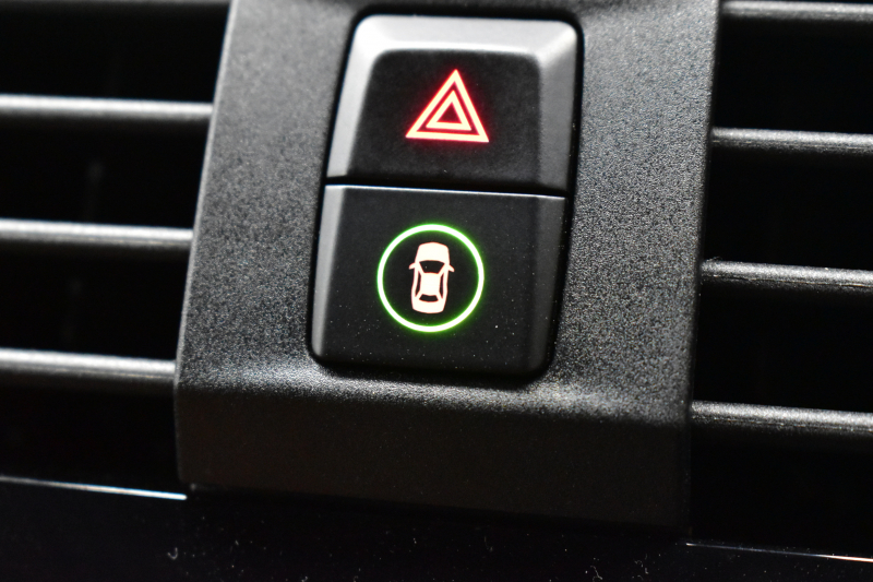 BMW X4 Xﾄﾞﾗｲﾌﾞ30i Mｽﾎﾟｰﾂ 全席ﾋｰﾀｰ付ｺﾆｬｯｸﾚｻﾞｰ ﾊﾟﾉﾗﾏｻﾝﾙｰﾌ BMWﾗｲﾌﾞｺｯｸﾋﾟｯﾄ ﾀｯﾁﾊﾟﾈﾙﾅﾋﾞApple Car Play 360度ｶﾒﾗ3DﾋﾞｭｰTV ﾜｲﾔﾚｽ充電 LEDﾍｯﾄﾞﾗｲﾄ&ﾃｰﾙ ACC HUD LCW 電動Rｹﾞｰﾄ 19AW ｳｯﾄﾞｲﾝﾃﾘｱﾄﾘﾑ  2年保証