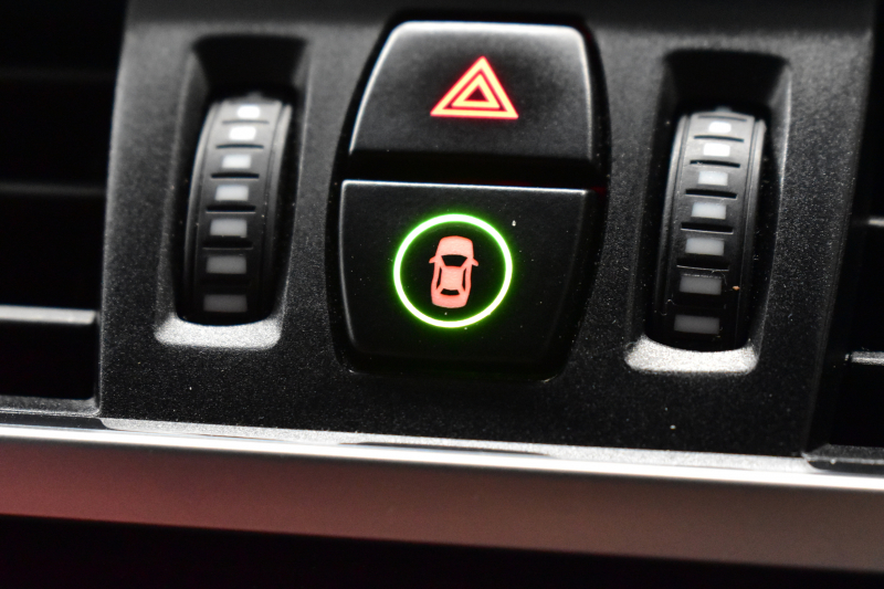 BMW X2 M35i 4WD ｾﾚｸﾄ&ｱﾄﾞﾊﾞﾝｽﾄﾞｱｸﾃｨﾌﾞｾｰﾌﾃｨ-&ｺﾝﾌｫｰﾄP ﾊﾟﾉﾗﾏｻﾝﾙｰﾌ LEDﾍｯﾄﾞﾗｲﾄ 追従ACC HUD ﾋｰﾀｰ付電動赤革  社外ﾌﾙｾｸﾞ&ｽｸﾘｰﾝﾐﾗｰﾘﾝｸﾞ ﾀｯﾁﾊﾟﾈﾙﾅﾋﾞBｶﾒﾗ 19AW 衝突軽減B 車線逸脱&歩行者警告 電動Rｹﾞｰﾄ 2年保証