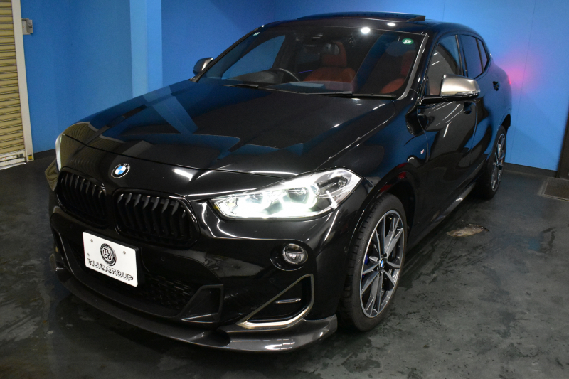 BMW X2 M35i 4WD ｾﾚｸﾄ&ｱﾄﾞﾊﾞﾝｽﾄﾞｱｸﾃｨﾌﾞｾｰﾌﾃｨ-&ｺﾝﾌｫｰﾄP ﾊﾟﾉﾗﾏｻﾝﾙｰﾌ LEDﾍｯﾄﾞﾗｲﾄ 追従ACC HUD ﾋｰﾀｰ付電動赤革  社外ﾌﾙｾｸﾞ&ｽｸﾘｰﾝﾐﾗｰﾘﾝｸﾞ ﾀｯﾁﾊﾟﾈﾙﾅﾋﾞBｶﾒﾗ 19AW 衝突軽減B 車線逸脱&歩行者警告 電動Rｹﾞｰﾄ 2年保証