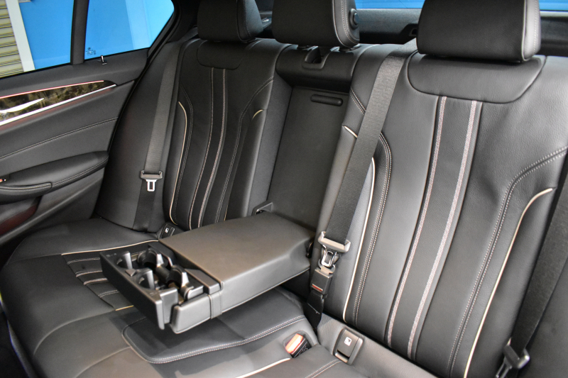 BMW 5シリーズ 530i Mｽﾎﾟｰﾂ 型式変更後ﾓﾃﾞﾙ 1ｵｰﾅｰ ﾊｲﾗｲﾝP 全面液晶ﾒｰﾀｰ 高出力ﾓﾃﾞﾙ 全席ﾋｰﾀｰ付黒革 HUD LEDﾍｯﾄﾞﾗｲﾄ 追従ACC Mｽﾎﾟｰﾂﾌﾞﾚｰｷ 車線変更警告 ﾀｯﾁﾊﾟﾈﾙ対応iﾄﾞﾗｲﾌﾞHDDﾅﾋﾞﾌﾙｾｸﾞ 3Dﾋﾞｭｰ Pｱｼｽﾄﾌﾟﾗｽ 電動ﾄﾗﾝｸ 2年保証