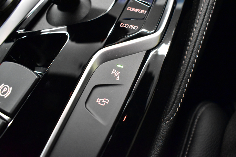 BMW 5シリーズ 530i Mｽﾎﾟｰﾂ 型式変更後ﾓﾃﾞﾙ 1ｵｰﾅｰ ﾊｲﾗｲﾝP 全面液晶ﾒｰﾀｰ 高出力ﾓﾃﾞﾙ 全席ﾋｰﾀｰ付黒革 HUD LEDﾍｯﾄﾞﾗｲﾄ 追従ACC Mｽﾎﾟｰﾂﾌﾞﾚｰｷ 車線変更警告 ﾀｯﾁﾊﾟﾈﾙ対応iﾄﾞﾗｲﾌﾞHDDﾅﾋﾞﾌﾙｾｸﾞ 3Dﾋﾞｭｰ Pｱｼｽﾄﾌﾟﾗｽ 電動ﾄﾗﾝｸ 2年保証