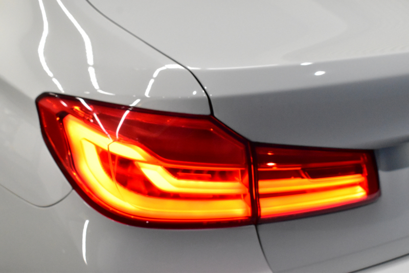 BMW 5シリーズ 530i Mｽﾎﾟｰﾂ 型式変更後ﾓﾃﾞﾙ 1ｵｰﾅｰ ﾊｲﾗｲﾝP 全面液晶ﾒｰﾀｰ 高出力ﾓﾃﾞﾙ 全席ﾋｰﾀｰ付黒革 HUD LEDﾍｯﾄﾞﾗｲﾄ 追従ACC Mｽﾎﾟｰﾂﾌﾞﾚｰｷ 車線変更警告 ﾀｯﾁﾊﾟﾈﾙ対応iﾄﾞﾗｲﾌﾞHDDﾅﾋﾞﾌﾙｾｸﾞ 3Dﾋﾞｭｰ Pｱｼｽﾄﾌﾟﾗｽ 電動ﾄﾗﾝｸ 2年保証