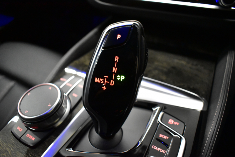 BMW 5シリーズ 530i Mｽﾎﾟｰﾂ ﾊｲﾗｲﾝP 高出力ﾓﾃﾞﾙ 全席ﾋｰﾀｰ付黒革 LEDﾍｯﾄﾞﾗｲﾄ 追従ACC Mｽﾎﾟｰﾂﾌﾞﾚｰｷ 19AW 液晶ﾒｰﾀｰ 車線変更警告 ﾀｯﾁﾊﾟﾈﾙ対応iﾄﾞﾗｲﾌﾞHDDﾅﾋﾞﾌﾙｾｸﾞ全周囲ｶﾒﾗ 3Dﾋﾞｭｰ Pｱｼｽﾄﾌﾟﾗｽ 電動ﾄﾗﾝｸ 2年保証