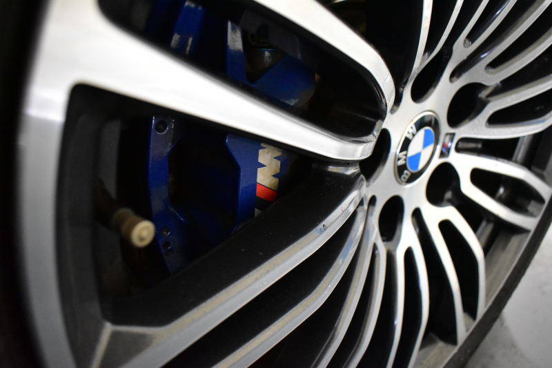 BMW 5シリーズ 530i Mｽﾎﾟｰﾂ ﾊｲﾗｲﾝP 高出力ﾓﾃﾞﾙ 全席ﾋｰﾀｰ付黒革 LEDﾍｯﾄﾞﾗｲﾄ 追従ACC Mｽﾎﾟｰﾂﾌﾞﾚｰｷ 19AW 液晶ﾒｰﾀｰ 車線変更警告 ﾀｯﾁﾊﾟﾈﾙ対応iﾄﾞﾗｲﾌﾞHDDﾅﾋﾞﾌﾙｾｸﾞ全周囲ｶﾒﾗ 3Dﾋﾞｭｰ Pｱｼｽﾄﾌﾟﾗｽ 電動ﾄﾗﾝｸ 2年保証