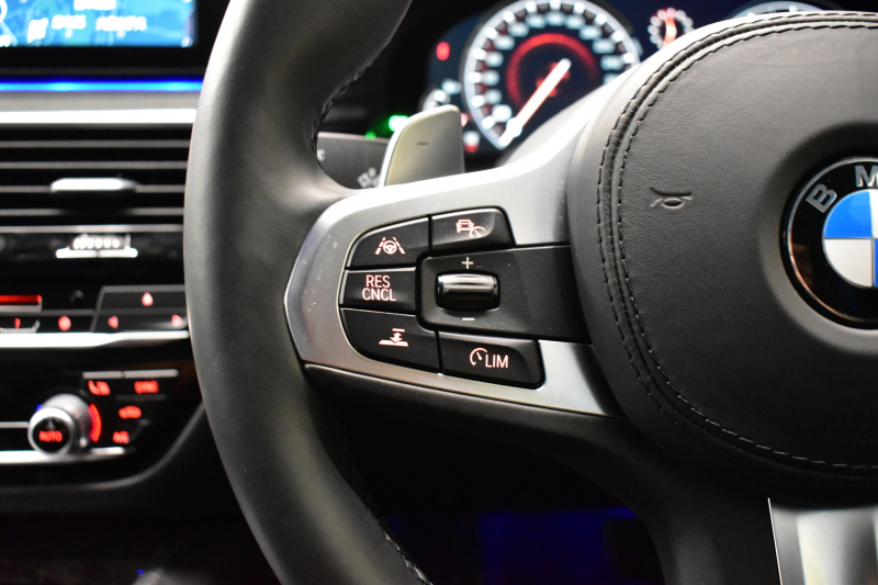 BMW 5シリーズ 530i Mｽﾎﾟｰﾂ ﾊｲﾗｲﾝP 高出力ﾓﾃﾞﾙ 全席ﾋｰﾀｰ付黒革 LEDﾍｯﾄﾞﾗｲﾄ 追従ACC Mｽﾎﾟｰﾂﾌﾞﾚｰｷ 19AW 液晶ﾒｰﾀｰ 車線変更警告 ﾀｯﾁﾊﾟﾈﾙ対応iﾄﾞﾗｲﾌﾞHDDﾅﾋﾞﾌﾙｾｸﾞ全周囲ｶﾒﾗ 3Dﾋﾞｭｰ Pｱｼｽﾄﾌﾟﾗｽ 電動ﾄﾗﾝｸ 2年保証