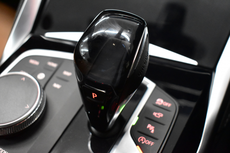 BMW 4シリーズ M440i xDriveｶﾌﾞﾘｵﾚ ｺﾝﾌｫｰﾄP ﾋｰﾀｰ付ｺﾆｬｯｸﾚｻﾞｰ  4WD ｵﾌﾟｼｮﾝ19AW 全周囲ｶﾒﾗ ｴｱｶﾗｰ ﾚｰｻﾞｰLEDﾍｯﾄﾞﾗｲﾄ HUD Mｽﾎﾟｰﾂﾃﾞﾌ&ﾌﾞﾚｰｷ 可変Mｻｽ ﾗｲﾌﾞｺｯｸﾋﾟｯﾄﾀｯﾁﾊﾟﾈﾙﾅﾋﾞ LCW Apple Car Play ﾌﾙｾｸﾞ harman/kardon 2年保証