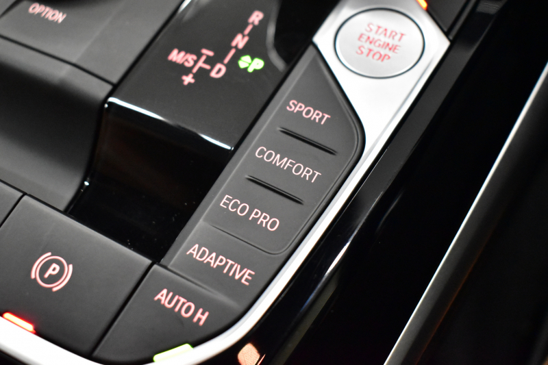 BMW 4シリーズ M440i xDriveｶﾌﾞﾘｵﾚ ｺﾝﾌｫｰﾄP ﾋｰﾀｰ付ｺﾆｬｯｸﾚｻﾞｰ  4WD ｵﾌﾟｼｮﾝ19AW 全周囲ｶﾒﾗ ｴｱｶﾗｰ ﾚｰｻﾞｰLEDﾍｯﾄﾞﾗｲﾄ HUD Mｽﾎﾟｰﾂﾃﾞﾌ&ﾌﾞﾚｰｷ 可変Mｻｽ ﾗｲﾌﾞｺｯｸﾋﾟｯﾄﾀｯﾁﾊﾟﾈﾙﾅﾋﾞ LCW Apple Car Play ﾌﾙｾｸﾞ harman/kardon 2年保証