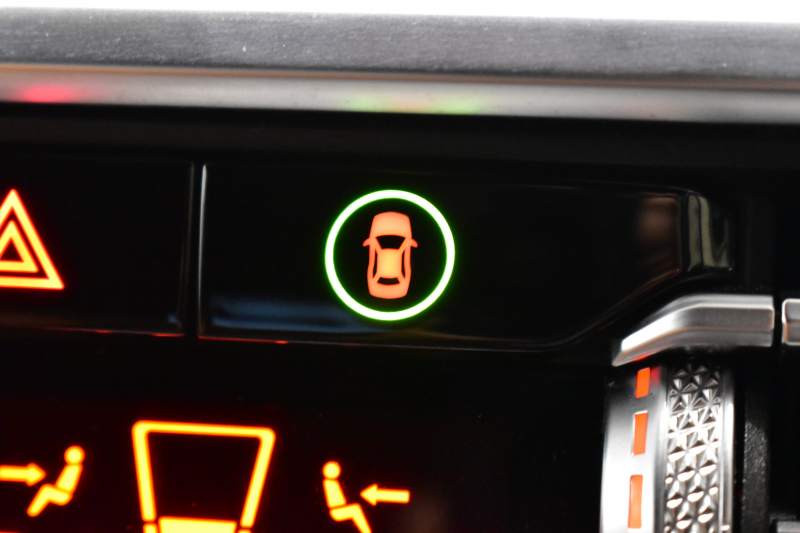 BMW 4シリーズ M440i xDriveｶﾌﾞﾘｵﾚ ｺﾝﾌｫｰﾄP ﾋｰﾀｰ付ｺﾆｬｯｸﾚｻﾞｰ  4WD ｵﾌﾟｼｮﾝ19AW 全周囲ｶﾒﾗ ｴｱｶﾗｰ ﾚｰｻﾞｰLEDﾍｯﾄﾞﾗｲﾄ HUD Mｽﾎﾟｰﾂﾃﾞﾌ&ﾌﾞﾚｰｷ 可変Mｻｽ ﾗｲﾌﾞｺｯｸﾋﾟｯﾄﾀｯﾁﾊﾟﾈﾙﾅﾋﾞ LCW Apple Car Play ﾌﾙｾｸﾞ harman/kardon 2年保証