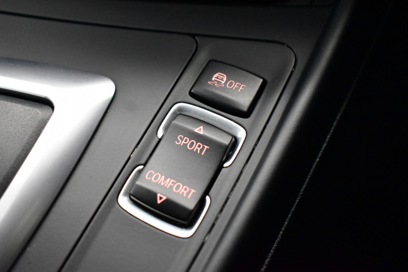 BMW Mシリーズ M2ｸｰﾍﾟMDCT ｻﾝﾙｰﾌ harman/kardon ﾋｰﾀｰ付黒革 Mperformanceｶｰﾎﾞﾝﾘｱﾃﾞｨﾌｭｰｻﾞｰ LEDﾘﾝｸﾞｷｾﾉﾝﾍｯﾄﾞﾗｲﾄ ﾀｯﾁﾊﾟｯﾄﾞHDDﾅﾋﾞ 19AW 車線逸脱&歩行者警告 衝突軽減ﾌﾞﾚｰｷ ｶｰﾎﾞﾝｲﾝﾃﾘｱ Bｶﾒﾗ iｽﾄｯﾌﾟ ｽﾏｰﾄｷｰ 2年保証