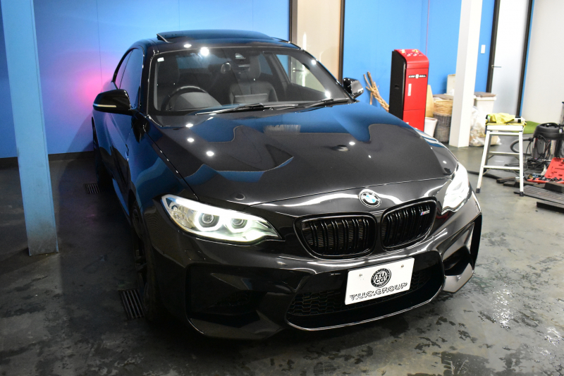 BMW Mシリーズ M2ｸｰﾍﾟMDCT ｻﾝﾙｰﾌ harman/kardon ﾋｰﾀｰ付黒革 Mperformanceｶｰﾎﾞﾝﾘｱﾃﾞｨﾌｭｰｻﾞｰ LEDﾘﾝｸﾞｷｾﾉﾝﾍｯﾄﾞﾗｲﾄ ﾀｯﾁﾊﾟｯﾄﾞHDDﾅﾋﾞ 19AW 車線逸脱&歩行者警告 衝突軽減ﾌﾞﾚｰｷ ｶｰﾎﾞﾝｲﾝﾃﾘｱ Bｶﾒﾗ iｽﾄｯﾌﾟ ｽﾏｰﾄｷｰ 2年保証