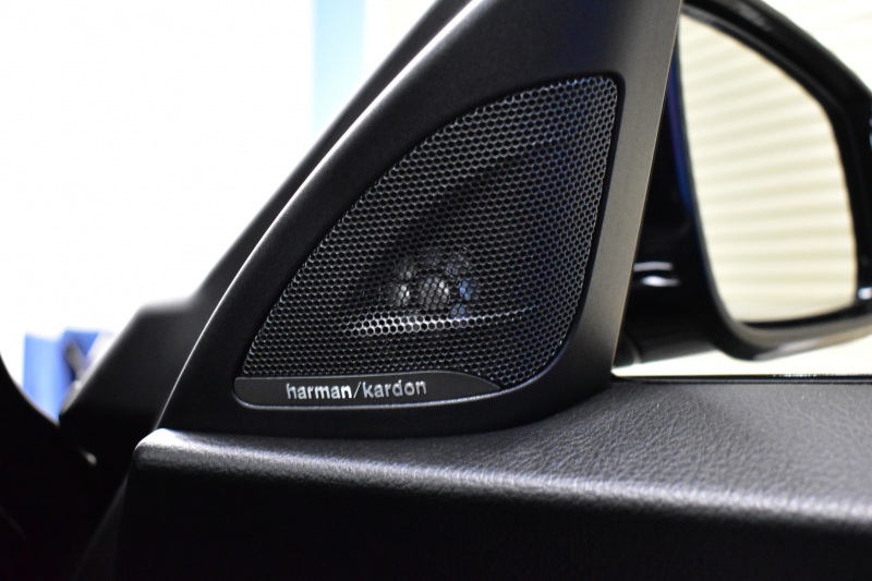 BMW Mシリーズ M2ｸｰﾍﾟMDCT ｻﾝﾙｰﾌ harman/kardon ﾋｰﾀｰ付黒革 Mperformanceｶｰﾎﾞﾝﾘｱﾃﾞｨﾌｭｰｻﾞｰ LEDﾘﾝｸﾞｷｾﾉﾝﾍｯﾄﾞﾗｲﾄ ﾀｯﾁﾊﾟｯﾄﾞHDDﾅﾋﾞ 19AW 車線逸脱&歩行者警告 衝突軽減ﾌﾞﾚｰｷ ｶｰﾎﾞﾝｲﾝﾃﾘｱ Bｶﾒﾗ iｽﾄｯﾌﾟ ｽﾏｰﾄｷｰ 2年保証
