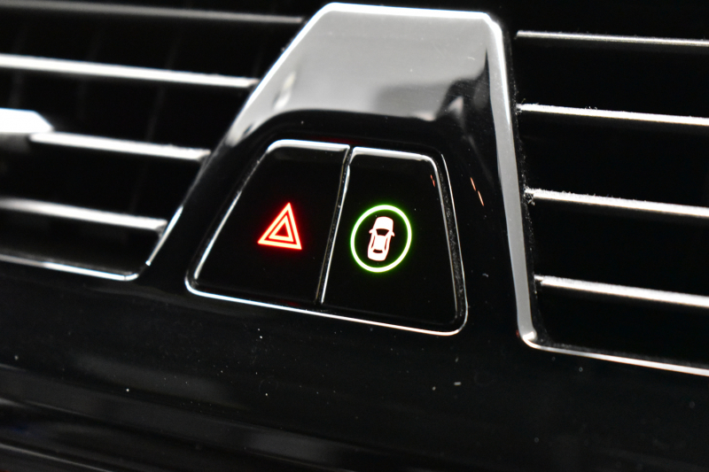 BMW 5シリーズ 523dﾂｰﾘﾝｸﾞ Mｽﾎﾟｰﾂ ﾊｲﾗｲﾝP 全席ﾋｰﾀｰ付黒革 LEDﾍｯﾄﾞﾗｲﾄ 追従ACC HUD 車線変更&逸脱警告 衝突軽減B  ｳｯﾄﾞｲﾝﾃﾘｱ ﾀｯﾁﾊﾟﾈﾙ対応iﾄﾞﾗｲﾌﾞHDDﾅﾋﾞ ﾌﾙｾｸﾞ 全周囲ｶﾒﾗ3Dﾋﾞｭｰ  電動Rｹﾞｰﾄ 19AW 液晶ﾒｰﾀｰ  2年保証