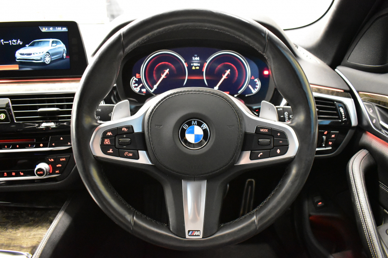 BMW 5シリーズ 523dﾂｰﾘﾝｸﾞ Mｽﾎﾟｰﾂ ﾊｲﾗｲﾝP 全席ﾋｰﾀｰ付黒革 LEDﾍｯﾄﾞﾗｲﾄ 追従ACC HUD 車線変更&逸脱警告 衝突軽減B  ｳｯﾄﾞｲﾝﾃﾘｱ ﾀｯﾁﾊﾟﾈﾙ対応iﾄﾞﾗｲﾌﾞHDDﾅﾋﾞ ﾌﾙｾｸﾞ 全周囲ｶﾒﾗ3Dﾋﾞｭｰ  電動Rｹﾞｰﾄ 19AW 液晶ﾒｰﾀｰ  2年保証