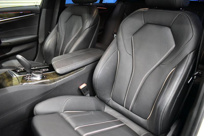 BMW 5シリーズ 523dﾂｰﾘﾝｸﾞ Mｽﾎﾟｰﾂ ﾊｲﾗｲﾝP 全席ﾋｰﾀｰ付黒革 LEDﾍｯﾄﾞﾗｲﾄ 追従ACC HUD 車線変更&逸脱警告 衝突軽減B  ｳｯﾄﾞｲﾝﾃﾘｱ ﾀｯﾁﾊﾟﾈﾙ対応iﾄﾞﾗｲﾌﾞHDDﾅﾋﾞ ﾌﾙｾｸﾞ 全周囲ｶﾒﾗ3Dﾋﾞｭｰ  電動Rｹﾞｰﾄ 19AW 液晶ﾒｰﾀｰ  2年保証