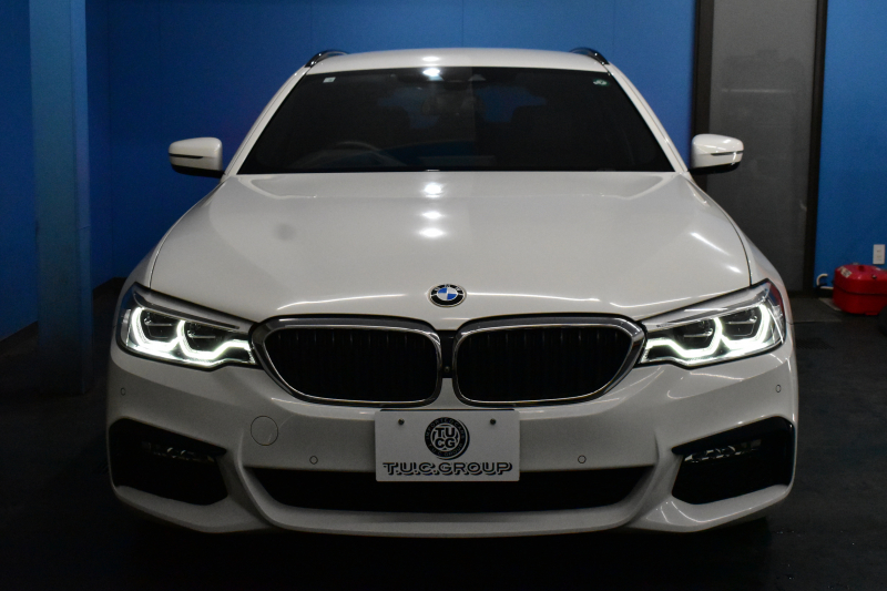 BMW 5シリーズ 523dﾂｰﾘﾝｸﾞ Mｽﾎﾟｰﾂ ﾊｲﾗｲﾝP 全席ﾋｰﾀｰ付黒革 LEDﾍｯﾄﾞﾗｲﾄ 追従ACC HUD 車線変更&逸脱警告 衝突軽減B  ｳｯﾄﾞｲﾝﾃﾘｱ ﾀｯﾁﾊﾟﾈﾙ対応iﾄﾞﾗｲﾌﾞHDDﾅﾋﾞ ﾌﾙｾｸﾞ 全周囲ｶﾒﾗ3Dﾋﾞｭｰ  電動Rｹﾞｰﾄ 19AW 液晶ﾒｰﾀｰ  2年保証