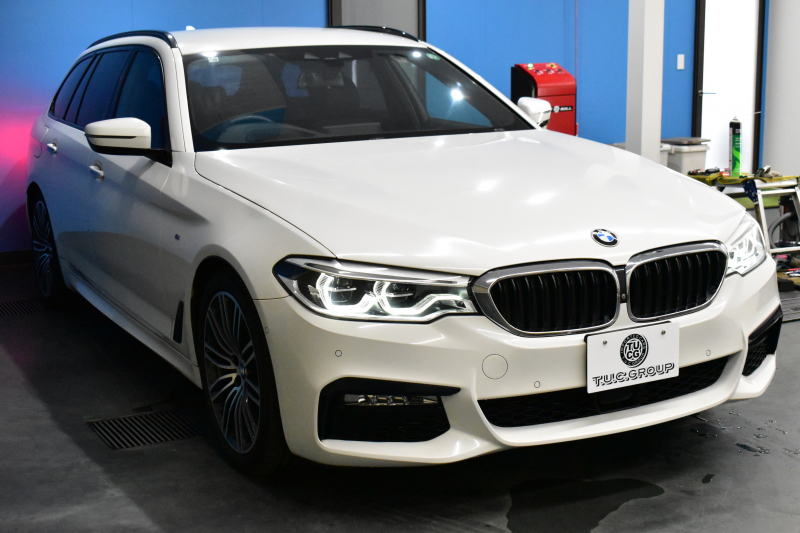 BMW 5シリーズ 523dﾂｰﾘﾝｸﾞ Mｽﾎﾟｰﾂ ﾊｲﾗｲﾝP 全席ﾋｰﾀｰ付黒革 LEDﾍｯﾄﾞﾗｲﾄ 追従ACC HUD 車線変更&逸脱警告 衝突軽減B  ｳｯﾄﾞｲﾝﾃﾘｱ ﾀｯﾁﾊﾟﾈﾙ対応iﾄﾞﾗｲﾌﾞHDDﾅﾋﾞ ﾌﾙｾｸﾞ 全周囲ｶﾒﾗ3Dﾋﾞｭｰ  電動Rｹﾞｰﾄ 19AW 液晶ﾒｰﾀｰ  2年保証