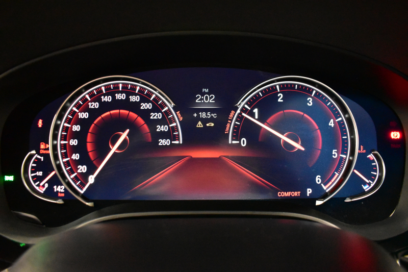 BMW 5シリーズ 523dﾂｰﾘﾝｸﾞ Mｽﾎﾟｰﾂ ﾊｲﾗｲﾝP 全席ﾋｰﾀｰ付黒革 LEDﾍｯﾄﾞﾗｲﾄ 追従ACC HUD 車線変更&逸脱警告 衝突軽減B  ｳｯﾄﾞｲﾝﾃﾘｱ ﾀｯﾁﾊﾟﾈﾙ対応iﾄﾞﾗｲﾌﾞHDDﾅﾋﾞ ﾌﾙｾｸﾞ 全周囲ｶﾒﾗ3Dﾋﾞｭｰ  電動Rｹﾞｰﾄ 19AW 液晶ﾒｰﾀｰ  2年保証