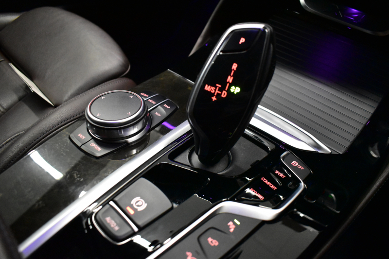 BMW X4 Xﾄﾞﾗｲﾌﾞ30i Mｽﾎﾟｰﾂ ﾊﾟﾉﾗﾏｻﾝﾙｰﾌ 全席ﾋｰﾀｰ付ﾓｶﾚｻﾞｰ LEDﾍｯﾄﾞﾗｲﾄ  ACC HUD LCW 電動Rｹﾞｰﾄ 20AW ﾜｲﾔﾚｽ充電 Mｽﾎﾟｰﾂﾌﾞﾚｰｷ 液晶ﾒｰﾀｰ ﾀｯﾁﾊﾟﾈﾙﾅﾋﾞ全周囲ｶﾒﾗ3DﾋﾞｭｰTV ﾜｲﾔﾚｽ充電 2年保証