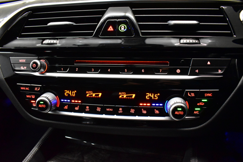 BMW 5シリーズ 540i Mｽﾎﾟｰﾂ ｺﾝﾌｫｰﾄ&ﾊｲﾗｲﾝP ﾊｰﾏﾝｶｰﾄﾞﾝ Fﾍﾞﾝﾁﾚｰｼｮﾝ&ﾏｯｻｰｼﾞ全席ﾋｰﾀｰ付黒革 可変ｻｽ Mｽﾎﾟｰﾂﾌﾞﾚｰｷ ｱﾀﾞﾌﾟﾃｨﾌﾞLEDﾍｯﾄﾞﾗｲﾄ 液晶ﾒｰﾀｰ ACC HUD LCW ﾀｯﾁﾊﾟﾈﾙﾅﾋﾞ全周囲ｶﾒﾗ 3Dﾋﾞｭｰ ﾌﾙｾｸﾞ 19AW 電動ﾄﾗﾝｸ 2年保証